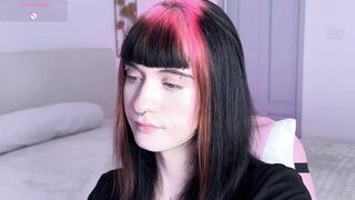trans-cams_vailyreb_2026-05-06_23-28_chaturbate_videochat